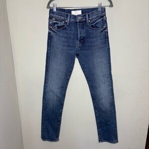 MOTHER The Proper Blue Straight Jeans with Classic Denim Wash (Truce)